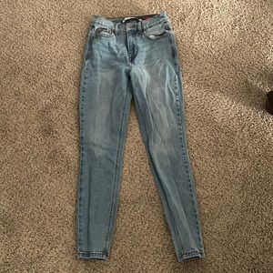 light wash jeans